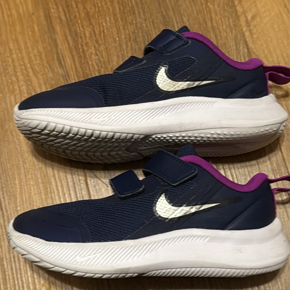 Nike Children’s Unisex Star Runner 3 Running Shoe (Size: 9C)